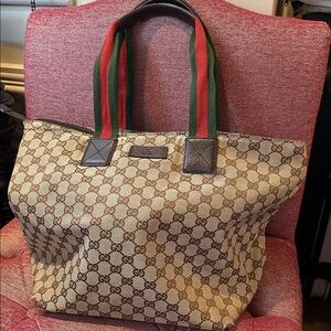 Gucci Beige GG Canvas Monigram Tote with Green and Red Bag Straps
